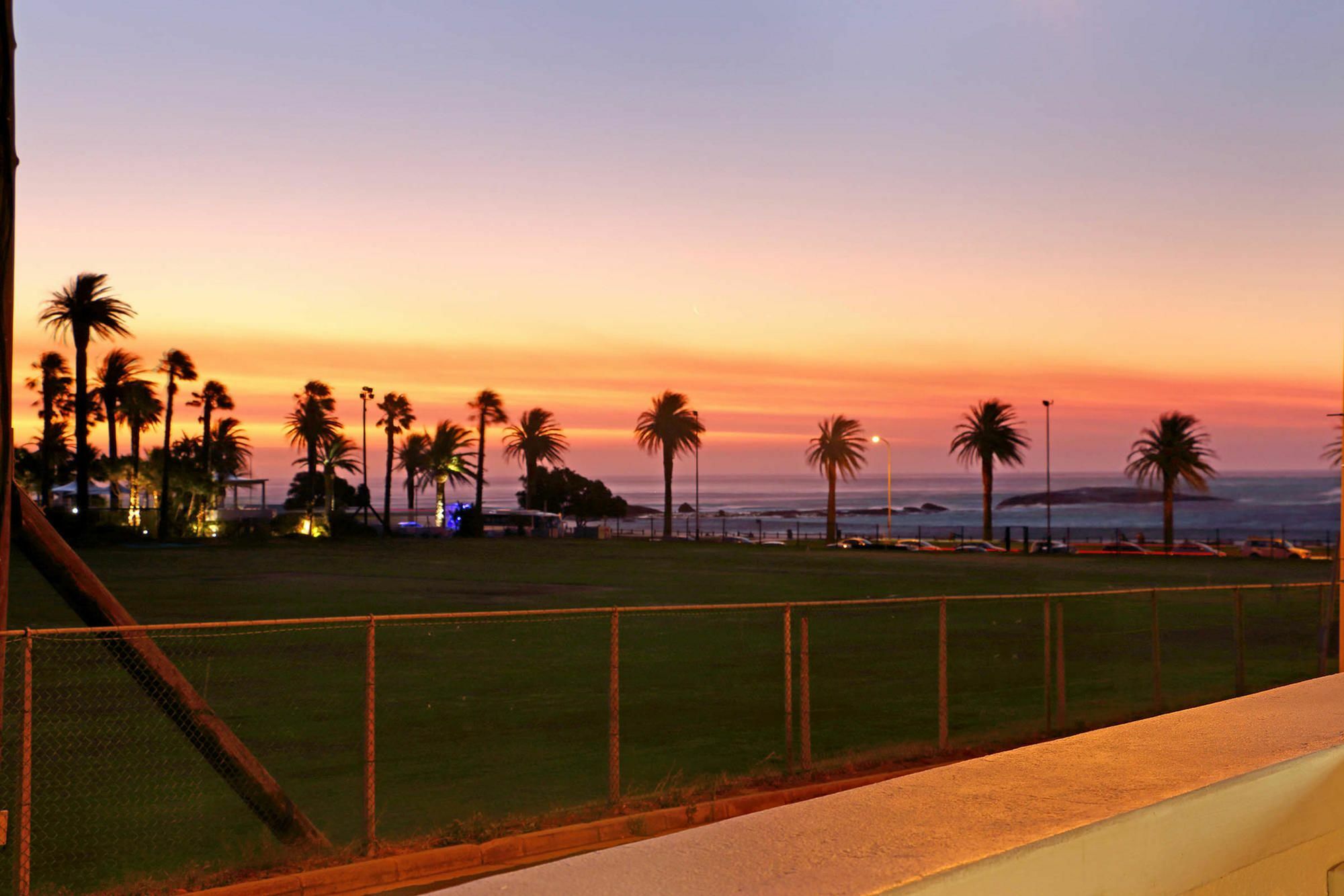 Camps Bay *